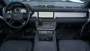 Land Rover Defender DEFENDER 110 D200 AWD*EL-FALTDACH*AIRMATIC*LEDER Bild 4