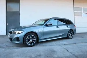 BMW 330 e Touring Automatic