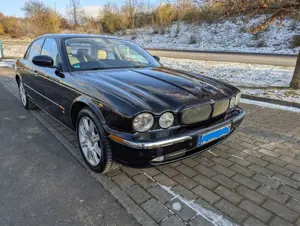 Jaguar XJR