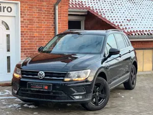 Volkswagen Tiguan Comfortline 4Motion*NAVI/ACC/PDC/SHZ/DSG*KAMERA*AC