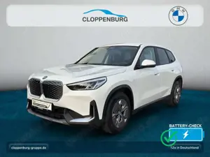 BMW iX1 xDrive30 Navi+SHZ+HiFi+Klimaaut.+LED+Ambi+BT