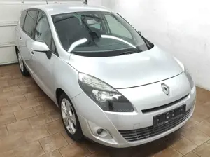 Renault Scenic GRAND 1.9 NAVI AHK KLIMAA 6-GANG *TÜV NEU* PDC