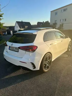 Mercedes-Benz A 250 AMG Line Bild 3