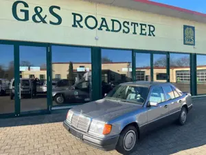 Mercedes-Benz 200 D Schiebedach 2. Hand, Top gepflegt