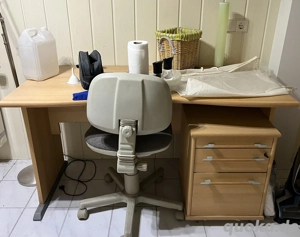  Kompletter Büroarbeitsplatz