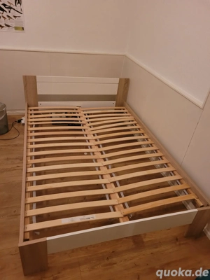 Bettgestell 140x200cm in der Farbe Eiche   Weiß  in Landau abzuholen