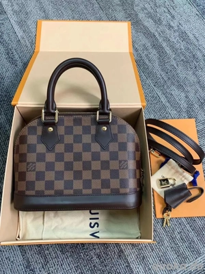 Louis Vuitton Alma BB LV