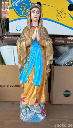   Frau   Sucht Arbeit in Haushalthilfe Pflege Betreuung  bei Senioren !