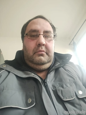 Nur mit Frauen , bitte keine Männer  Bild 3
