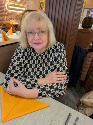 Dame mit Herz, Hirn und Humor sucht....