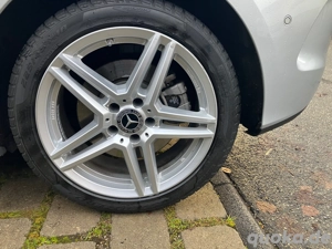 4 Pirelli Winterräder  225 45 R18  für Mercedes B-Klasse