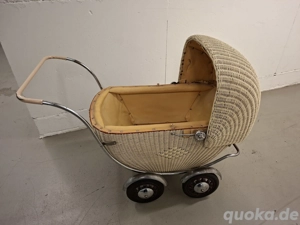 Toller Puppenwagen aus den späten 50-er Jahren - ein Hingucker