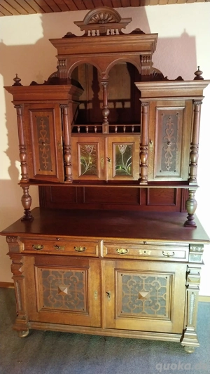 Antiker Buffetschrank Eiche aus den 1920er Jahren 