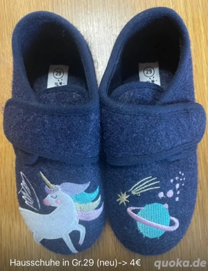 Neue Einhorn-Hausschuhe