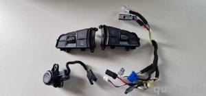 Alfa Romeo Lenkradtasten links und rechts mit Startknopf