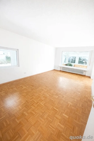 5-Zimmer-Einfamilienhaus mit großem Garten, Wintergarten & Garage   ruhige Lage