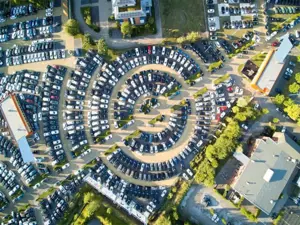 Audi A4 35 TDI ADVANCED AHK NAVI+ PDC SITZHZG Bild 5