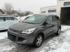 Ford Kuga 2.0Titanium 4X4 Panorama Navi Xenon Kamera