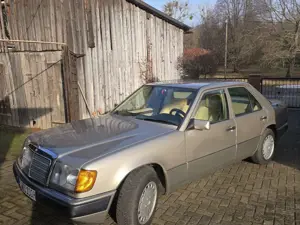 Mercedes-Benz E 300 D