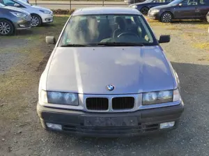 BMW 318 SERVO USB AUX-IN DVD VOLL-FAHRBEREIT KEIN-TÜV Bild 5