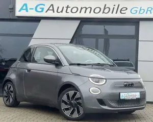 Fiat 500e 3+1 La Prima CarPlay Navi Totwinkel LED DAB