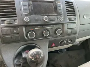 Volkswagen T5 Transporter Kombi Bild 5