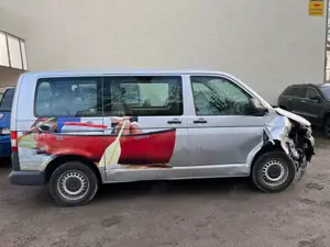 Volkswagen T5 Transporter Kombi Bild 2