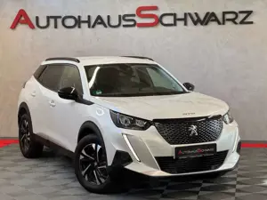 Peugeot 2008 AllurePack Kamera Cockpit3D Led ACC FahrAss