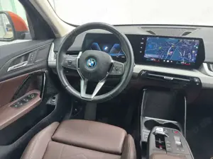 BMW iX1 xDrive30 LED Navi ParkAs SHZ Bild 2