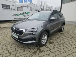 Skoda Karoq Selection 1.5 TSi DSG AHK 4 Jahre Gar.