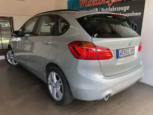 BMW 220 220d xDrive 40TKM TÜV 09/2027 NAVI MemorySitze Bild 4