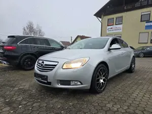 Opel Insignia A Lim. Edition / TÜV NEU