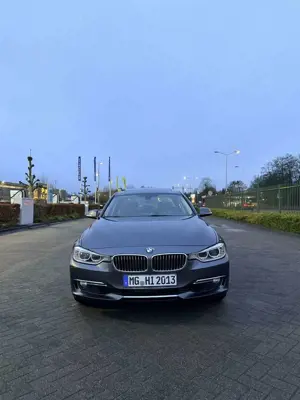 BMW 330 330d xDrive Aut. Blue Performance Bild 3