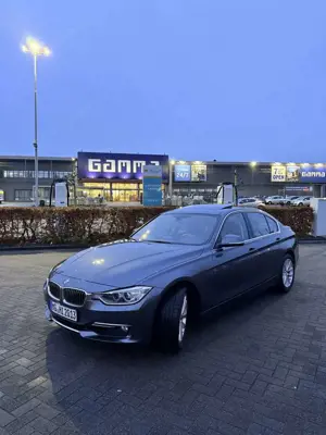 BMW 330 330d xDrive Aut. Blue Performance Bild 4