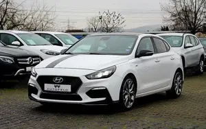 Hyundai i30 1.4 Fastback N LINE/VOLLSH/LED/NAVI/F1/RCAM