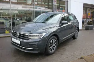 Volkswagen Tiguan Life 1.5 TSI AHK,LED,SHZ,PDC,ACC Bild 4