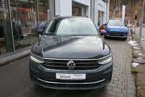 Volkswagen Tiguan Life 1.5 TSI AHK,LED,SHZ,PDC,ACC Bild 3