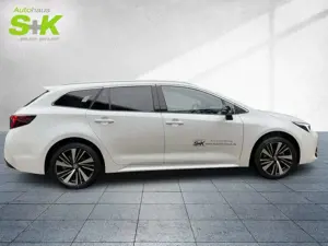 Toyota Corolla 2,0 l Hybrid TS, Teamplayer+SHZ+LKHZ+PDC+R-KAM Bild 5