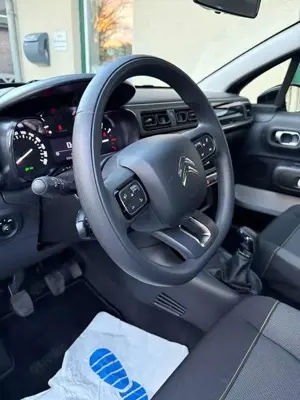 Citroen C3 PureTech 83PS Klima Sitzheizung Tüv Neu Bild 4