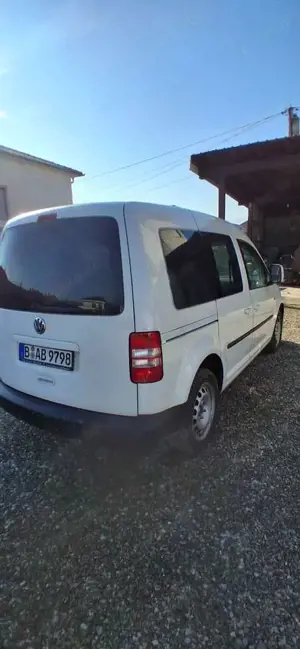 Volkswagen Caddy 1.6 TDI (5-Si.) Trendline Blue Motion Bild 2