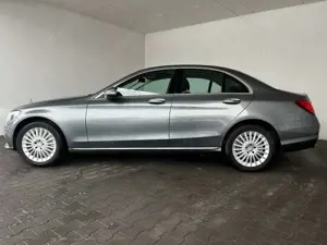 Mercedes-Benz C 220 d Limo 4Matic LED Navi Leder  Shz Luxury Bild 3