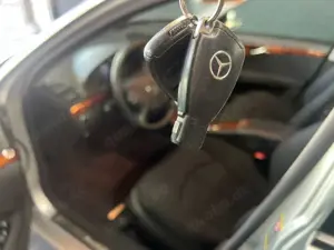 Mercedes-Benz E 240 E-Klasse Elegance (NEUWERTIG)