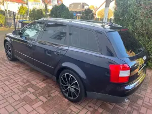 Audi A4 3.0 quattro Avant Leder, Zahnriemen neu Bild 4