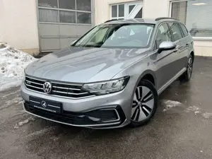 Volkswagen Passat Variant GTE DSG ACC VIRTUAL LED CARPLAY