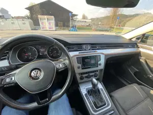 Volkswagen Passat Variant 1.9 tdi Trendline auto Bild 5