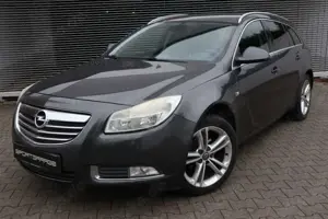 Opel Insignia Edition Navi AHK 4xel.FH Komfortsitz 18 Allwetter