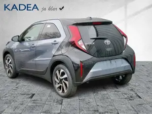 Toyota Aygo 1.0 Business Edition ACC+Navi+SHZ+2xKlima Bild 4