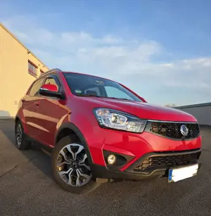 SsangYong Korando 2.2 e-XDi 220 4WD Automatik Sapphire Vollausstattu