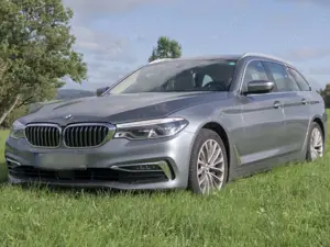 BMW 540 540d xDrive Touring Luxury Beige Vollausstattung