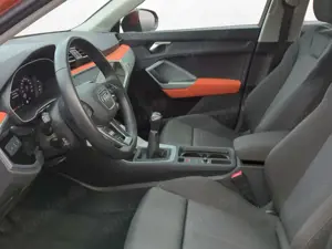 Audi Q3 35 TDI S-line ACC LED AHK Bild 4